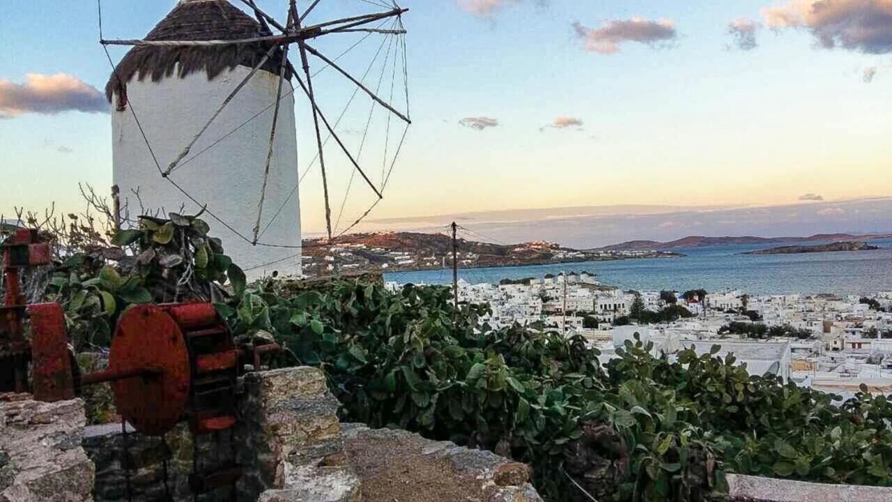 Traditional Split Level House In Mykonos Town Villa Exterior photo